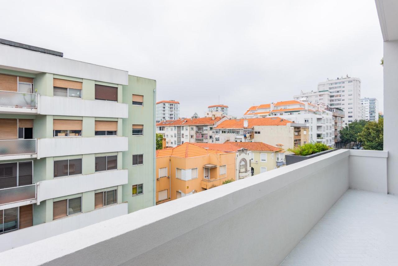 Incredible Duplex Penthouse & Terraces & Parking Apartment Porto Exterior photo